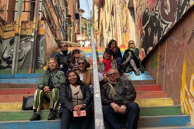 Full Day Tour in Valparaiso and Vina Del Mar - Meeting and Pickup