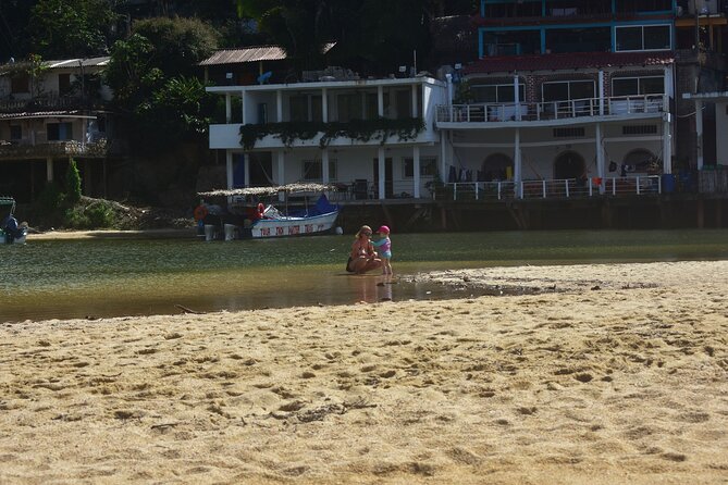 Full Day Tour in Yelapa and Majahuitas in Catamaran With Snorkel - Tips for a Great Experience