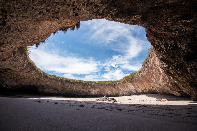 Full Day Tour Isla Marietas With Meals and Open Bar - Key Points
