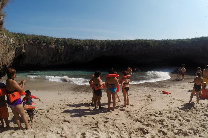 Full Day Tour Isla Marietas With Meals and Open Bar - Positive Customer Feedback