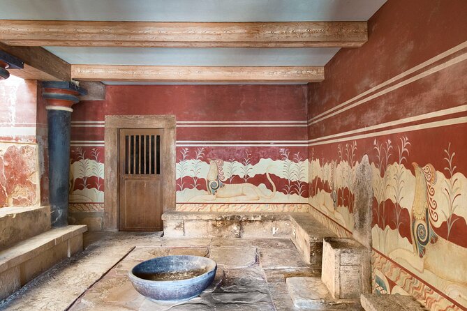 Full-Day Tour Knossos and Heraklion From Chania - Knossos Highlights