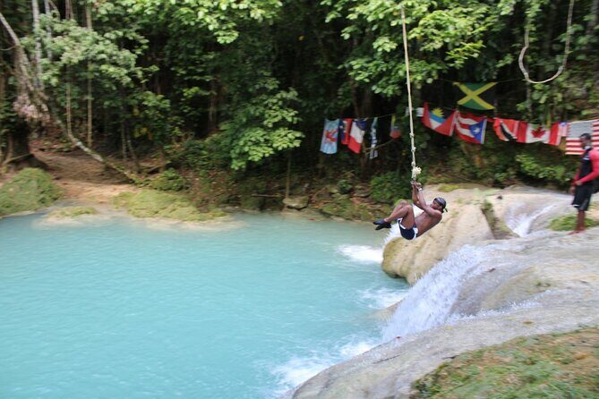 Full-Day Tour of Blue Hole and Dunn's River Falls, Including Fees - Key Points