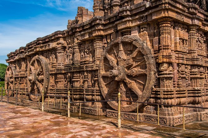 Full Day Tour of Konark Temple and Puri - Inclusions and Pricing Details