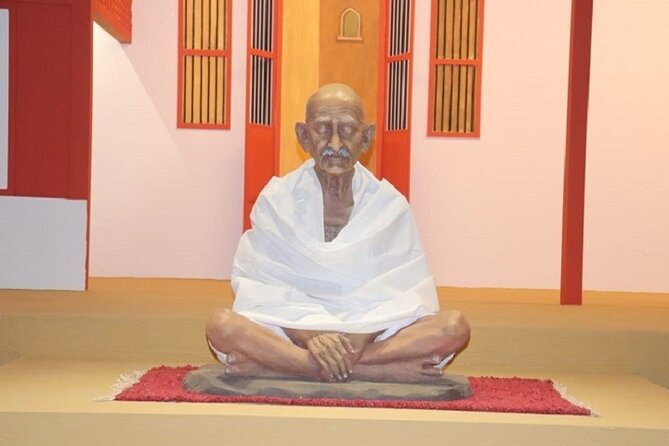 Full Day Tour of Rajkot City With Traditional Themed Dinner - Explore Watson Museums Heritage