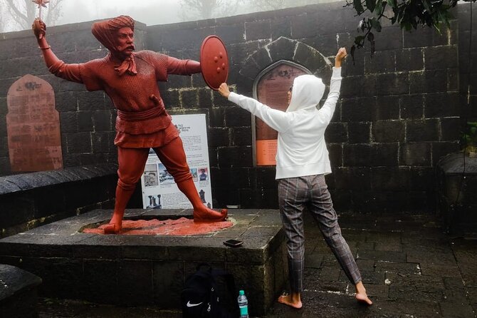 Full-Day Tour of Sinhagad Fort and Kadakwasla Lake From Pune - Pickup Information
