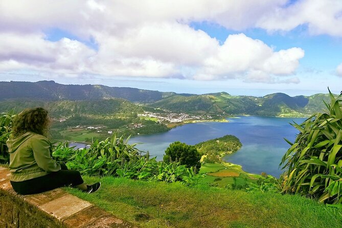 Full Day Tour Sete Cidades & Lagoa Do Fogo With Lunch - Embracing Local Cuisine