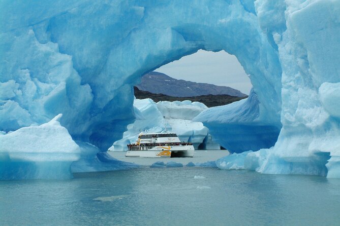 Full-Day Tour Through Glaciers Upsala and Spegazzini - Navigating Argentine Lake