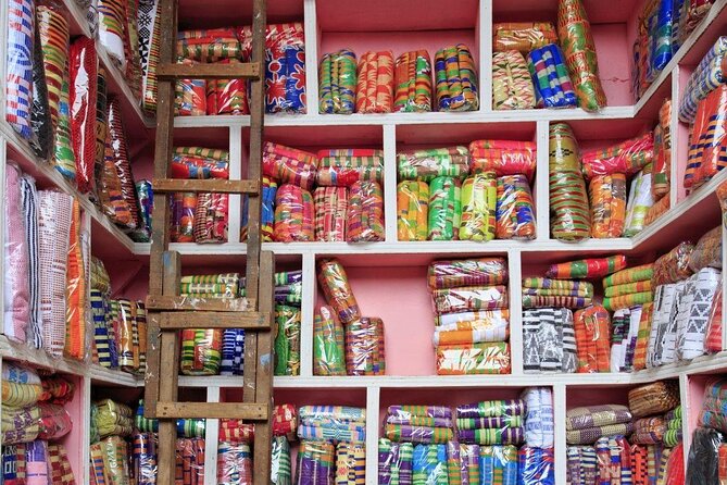 Full-Day Tour to Ashanti Region, Kumasi and Ghanaian History - Key Points
