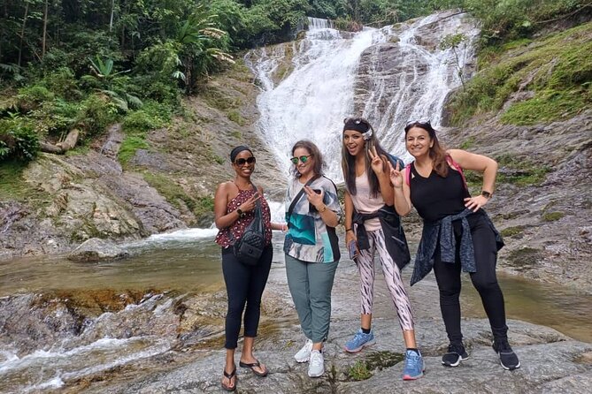 Full Day Tour to Cameron Highlands With Batu Caves Stopover - Exploring Batu Caves