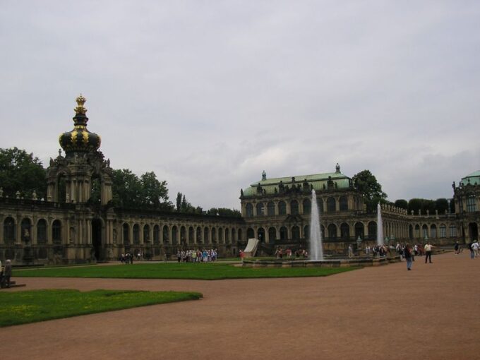 Full Day Tour to Dresden With Zwinger Visit From Prague - Visiting Frauenkirche