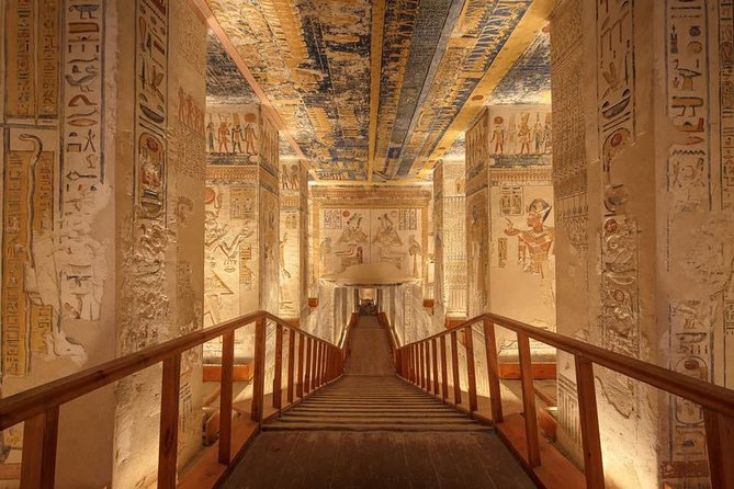Full Day Tour to East and WestBanks of Luxor (Private) - About the Guide