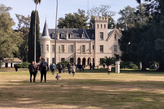 Full Day Tour to Estancia La Candelaria - Key Points