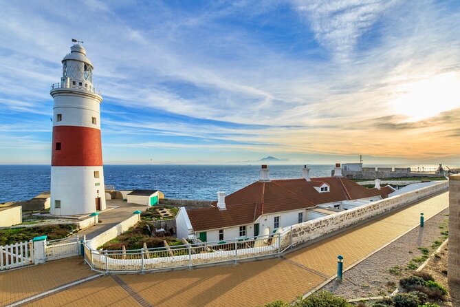 Full Day Tour to Gibraltar From Torremolinos or Benalmádena - Transportation and Tour Size