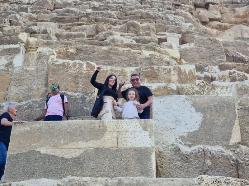 Full Day Tour to Giza Pyramids & Sphinx, Saqqara and Memphis - Itinerary Highlights