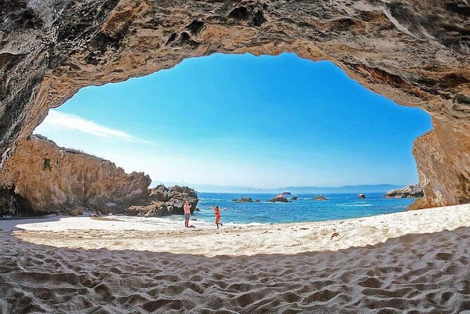 Full Day Tour to Islas Marietas, Nopalera Beach in Catamaran - Tips for Travelers