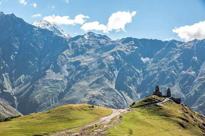 Full Day Tour to Kazbegi - Key Highlights