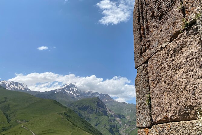 Full-Day Tour to Kazbegi With Khinkali and Wine Included - Inclusions
