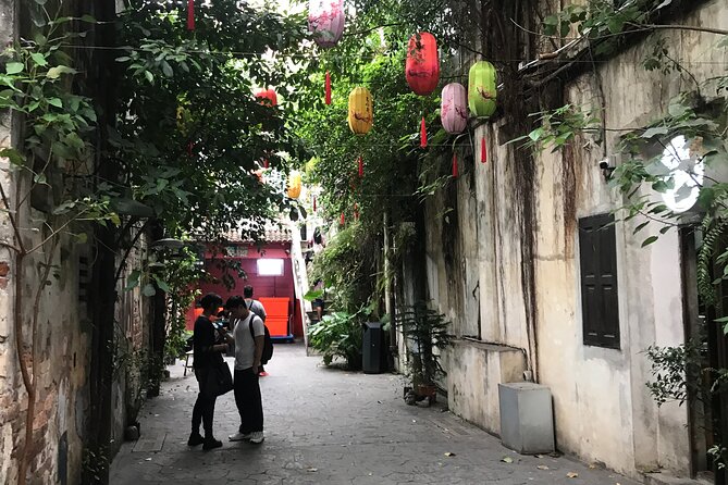 Full-Day Tour to Kuala Lumpur City With Food Tasting by Car - Traveler Information