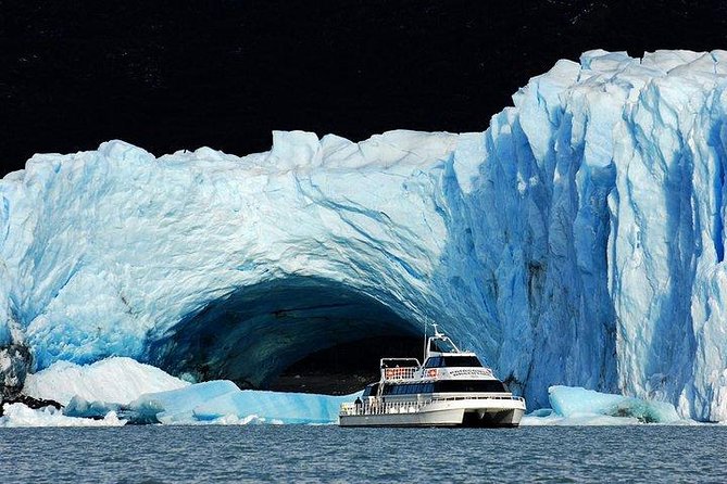 Full Day Tour to Perito Moreno Glacier Including Navigation - Boardwalks and Boat Trip