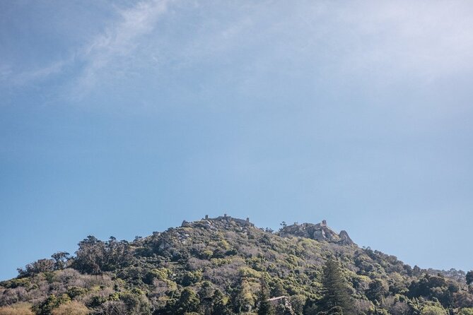 Full-Day Tour to Sintra and Cascais - Tour Guides Role