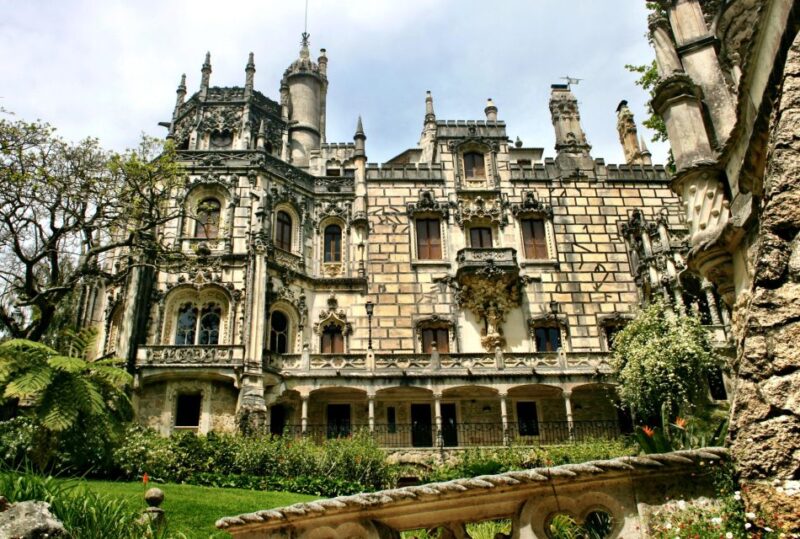Full Day Tour to Sintra and Cascais From Lisbon in Privete - Tour Inclusions and Accessibility