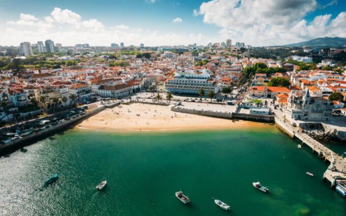 Full Day Tour to Sintra and Cascais From Lisbon in Privete - Pickup and Return Location