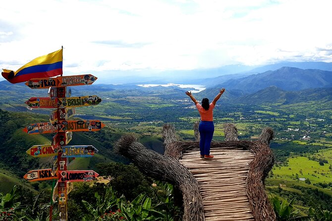 Full Day Tour to the Giants Hand Viewpoint - Pickup and Dropoff