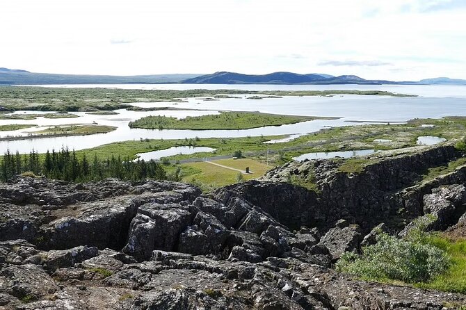 Full Day Tour to the Golden Circle and Kerið Crater - Inclusions and Exclusions