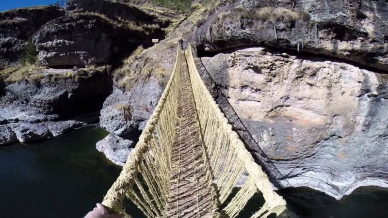 Full Day – Tour to the Inca Bridge of Qeswachaka - Exploring Andean Lagoons