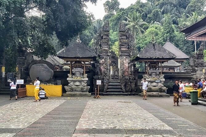 Full Day Tours Kanto Lampo Waterfall And Rice Terrace - Suggested Attire and Essentials