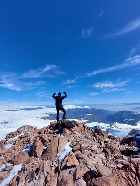 Full-Day Trek to Cerro El Pintor From Santiago - Key Points