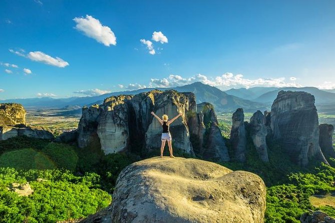 Full Day Trip From Athens to Meteora by Train - Getting There by Train