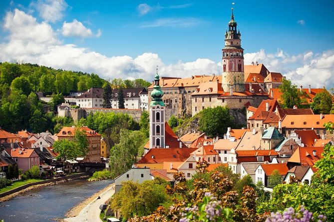Full-Day Trip From Prague to Cesky Krumlov - Accessibility and Logistics