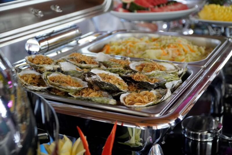 Full Day Trip to Ha Long Bay With Transfer and Buftet Lunch - Kayaking in Luon Cave