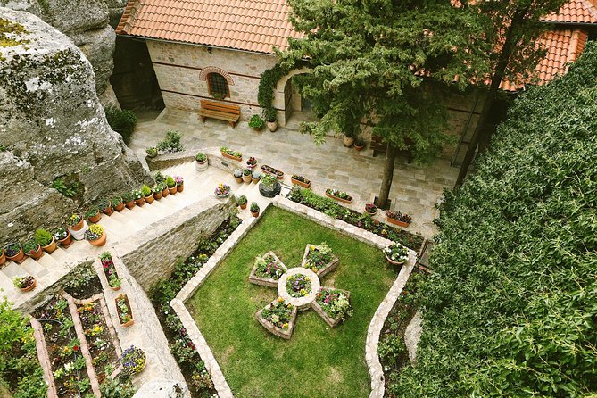 Full-Day Trip to Meteora From Thessaloniki - Itinerary