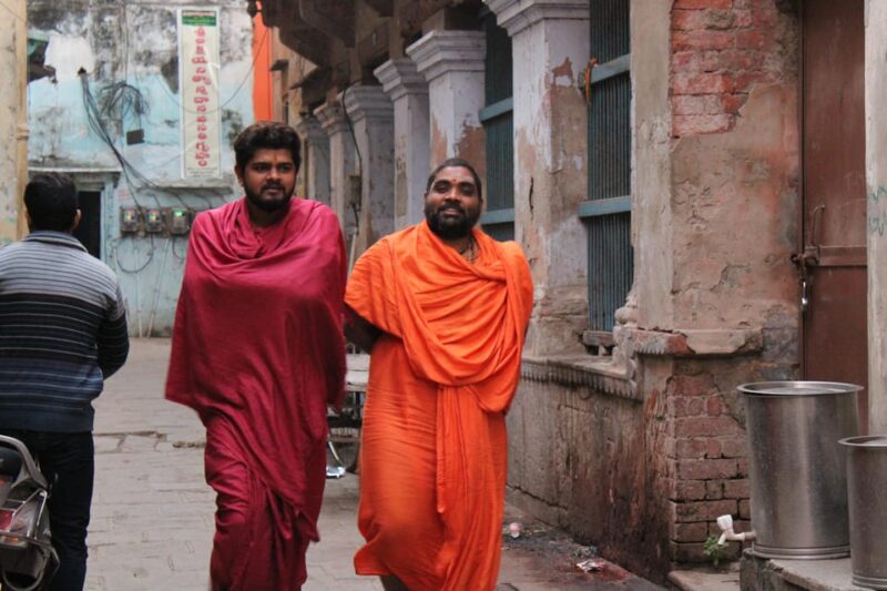 FULL DAY VARANASI PRIVATE GUIDED TOUR (Dawn to Dusk Banaras) - Transportation and Amenities