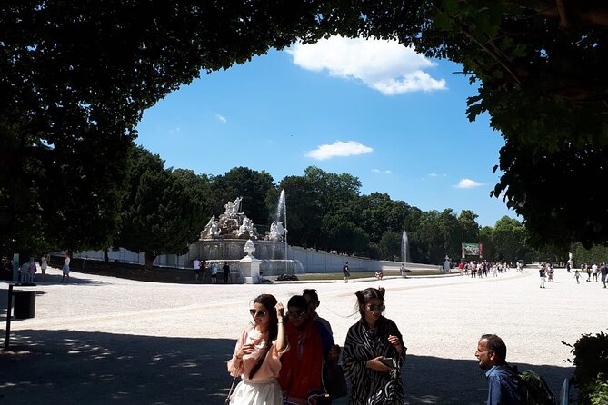 Full-Day Vienna Private Tour From Prague - Booking and Cancellation Policies