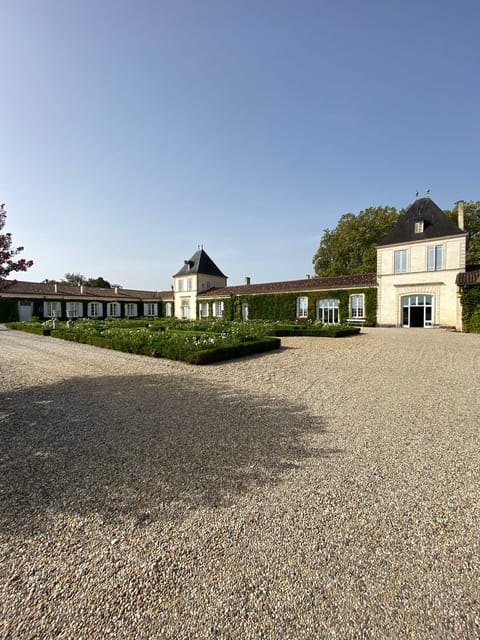 Full Day Wine Tour in Saint Emilion & Margaux - Saint Emilion Exploration