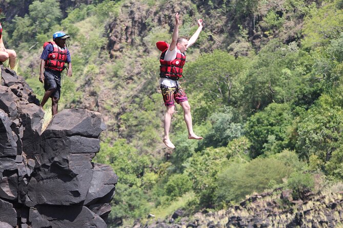 Full Day: Zambezi Whitewater Rafting 1-25 - Hotel Transfers and Availability
