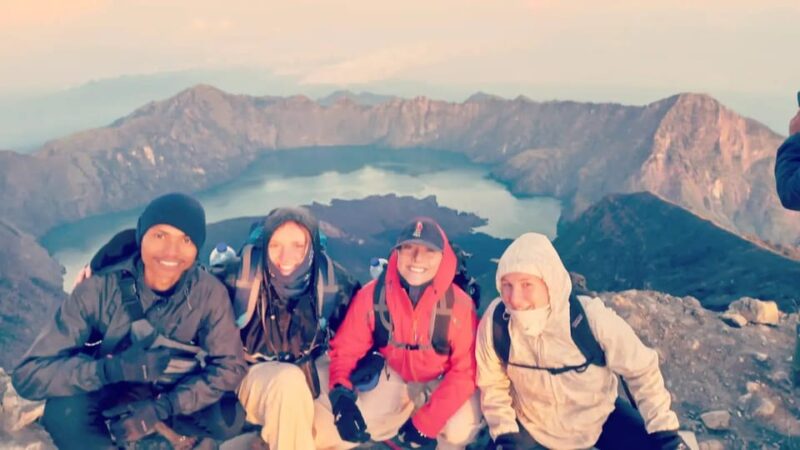 Full Mount Rinjani Tour 4D/3N Sembalun Lake And Senaru - Inclusions and Equipment