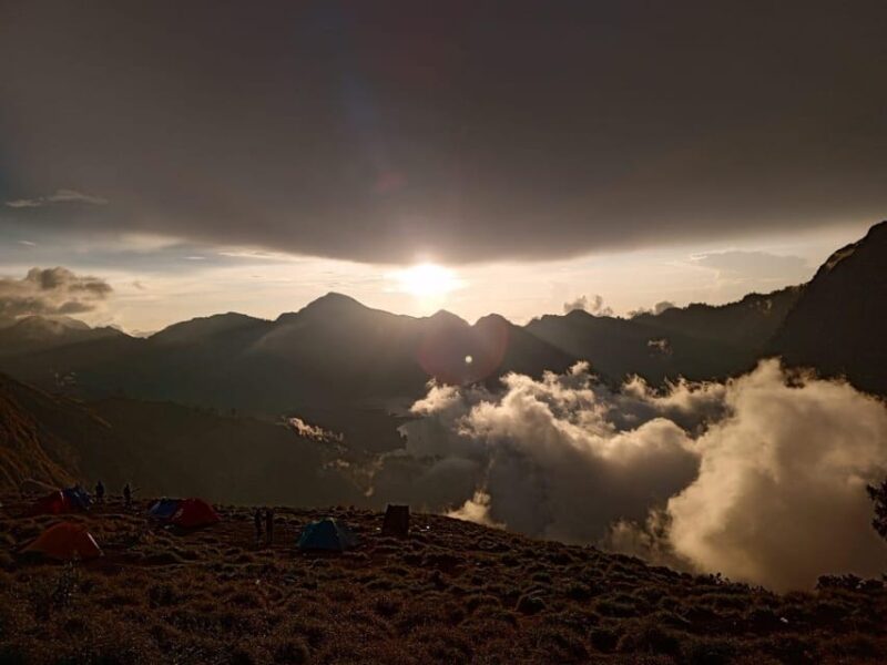 Full Mount Rinjani Tour 4D/3N Sembalun Lake And Senaru - Restrictions and Important Information