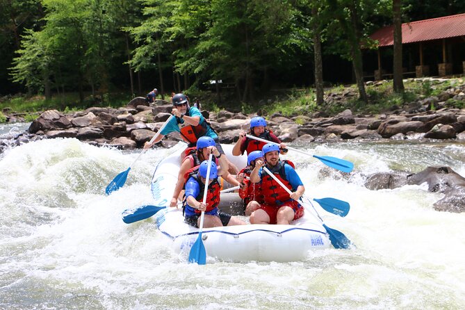Full River Rafting Adventure on the Ocoee River / Catered Lunch - Group Size Capacity