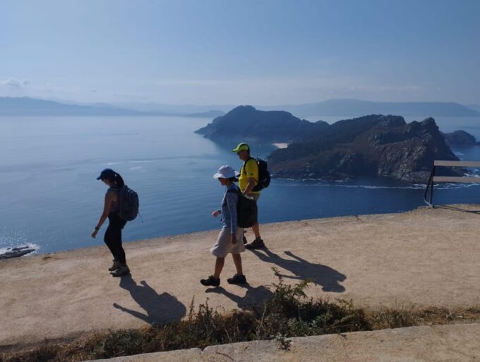 Full Scientific Tourism in the Cíes Islands - Citizen Science Contribution