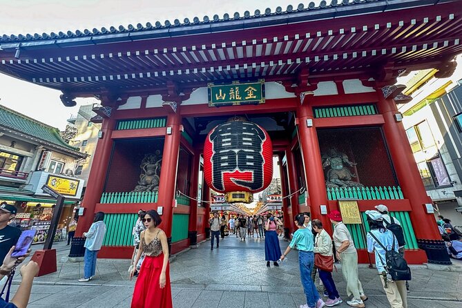 Full Tokyo: Meiji Shrine, Imperial Palace, Akihabara and Senso-ji - Visiting the Imperial Palace