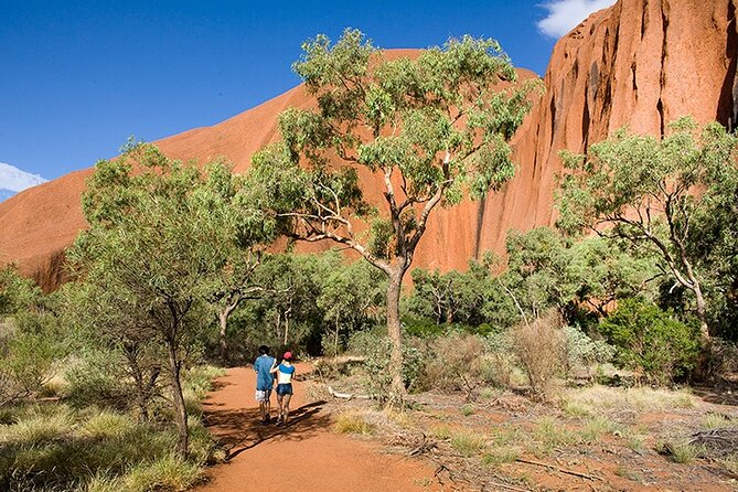 Full Uluru Base Walk at Sunrise Including Breakfast - Traveler Information and Requirements
