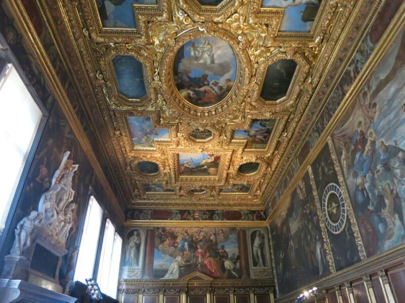Full Venice Walking Tour: Doges Palace and St. Marks - Experience Highlights