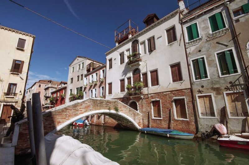 Full Venice Walking Tour: Doges Palace and St. Marks - Important Information