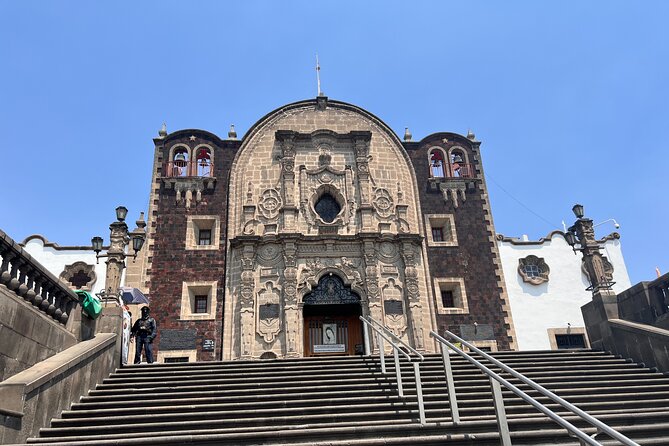 Full Visit of the Virgin of Guadalupes Village in Private Tour - Guides and Their Expertise