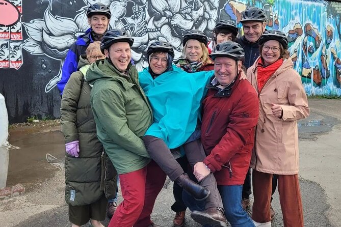 Fun Bike Tour in Glasgow - Group Size and Cancellation