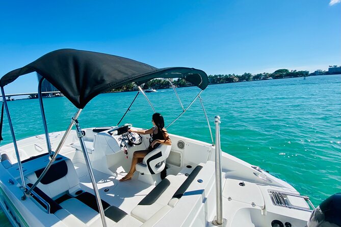 Fun Boat Rental With Captain in Miami Beach - up to 6 People - Meeting and Pick-up Location